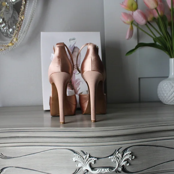 Jessica Simpson Beeya Blush Heels - Picture 3 of 3
